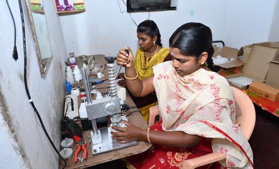 भारत: तमिलनाडु में 16 लाख महिलाओं के लिए बेहतर रोज़गार की उम्मीदें